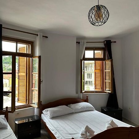 Central Charm Apartments Вльора Екстер'єр фото