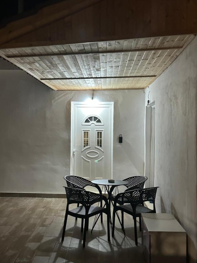 Central Charm Apartments Вльора Екстер'єр фото