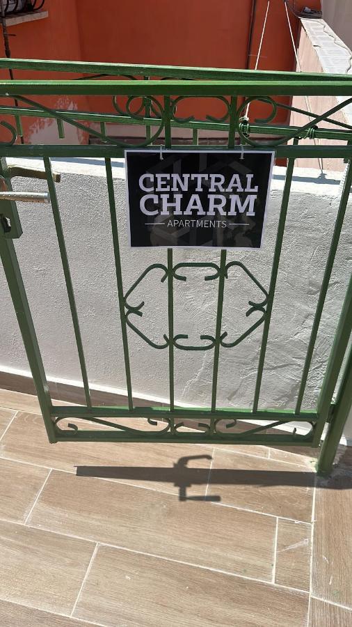 Central Charm Apartments Вльора Екстер'єр фото